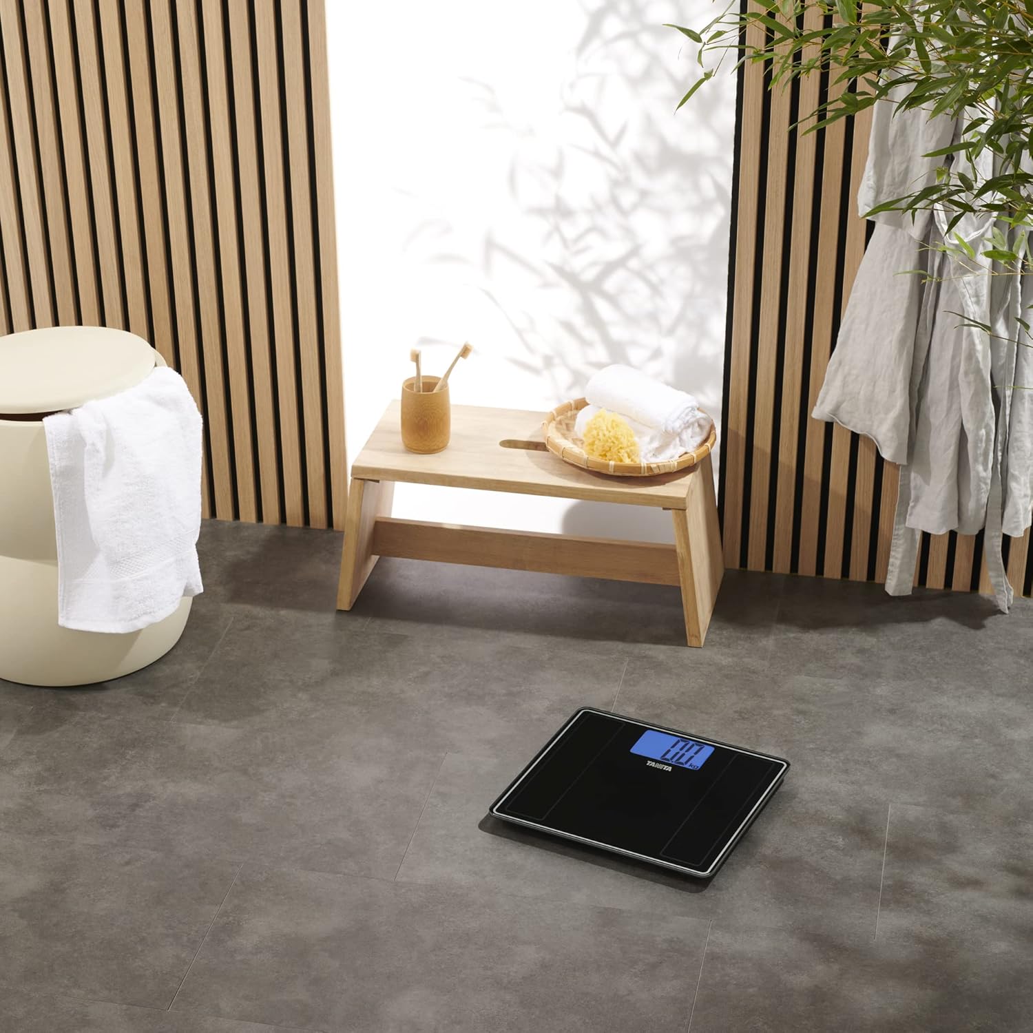 Tanita HD 382 Digital Weighing Scale (Black)